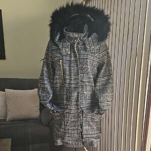 Yoki Black and Gray Plaid Puffer Coat with Faux Fur Hood